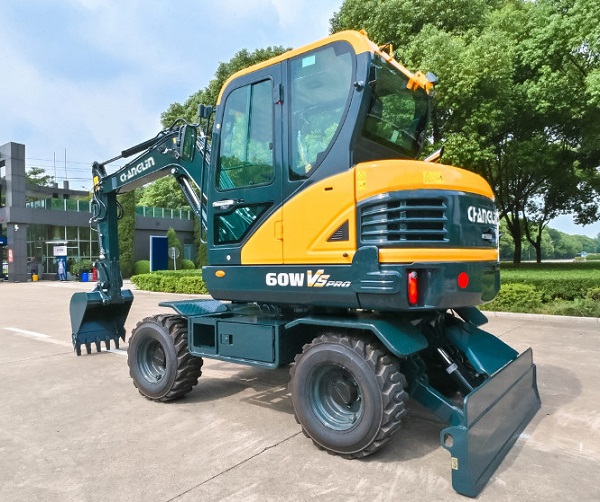 Máy xúc đào bánh lốp